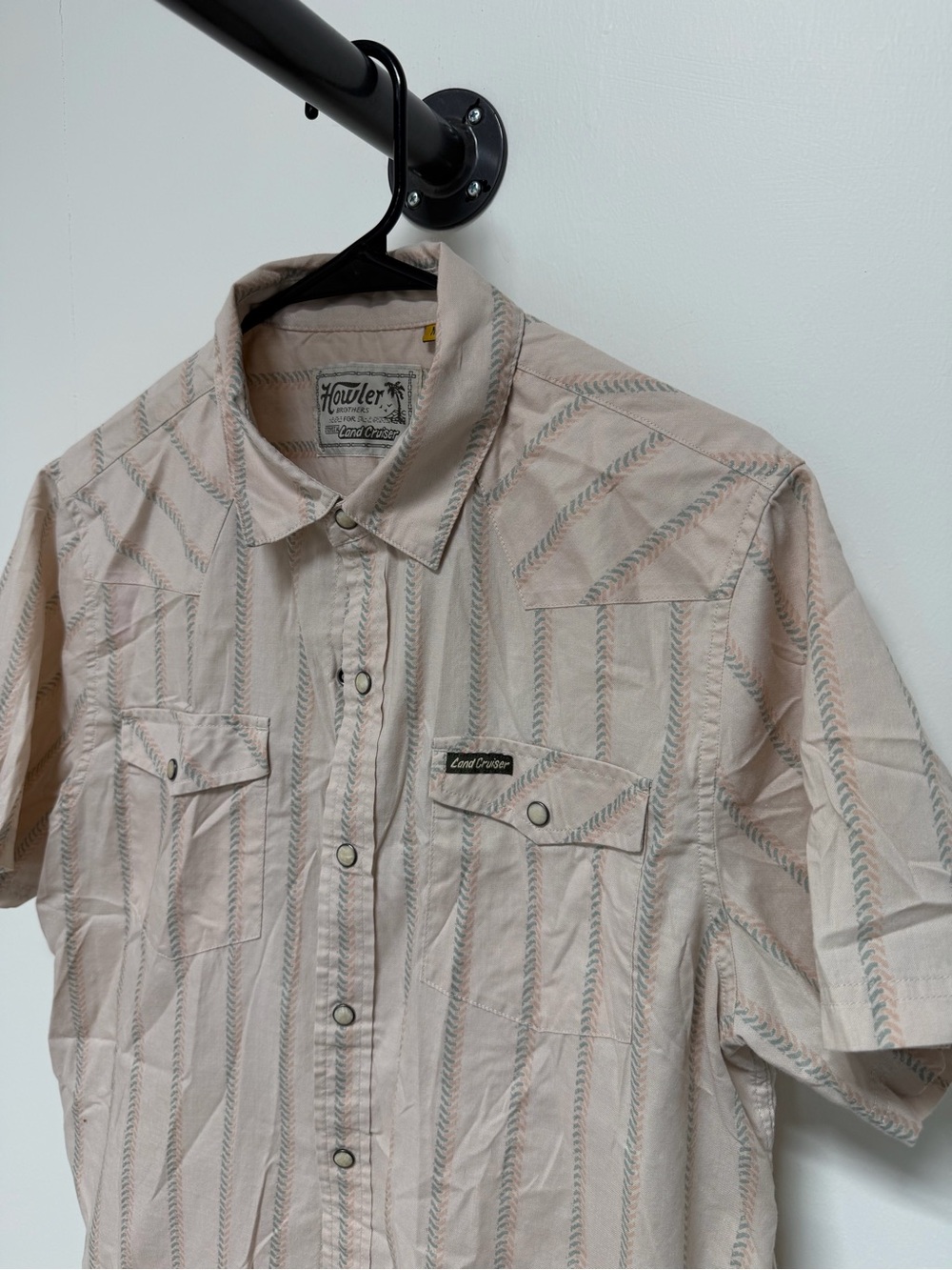 Howler Brothers Land Cruiser Men’s M Western Snap Short Sleeve Shirt